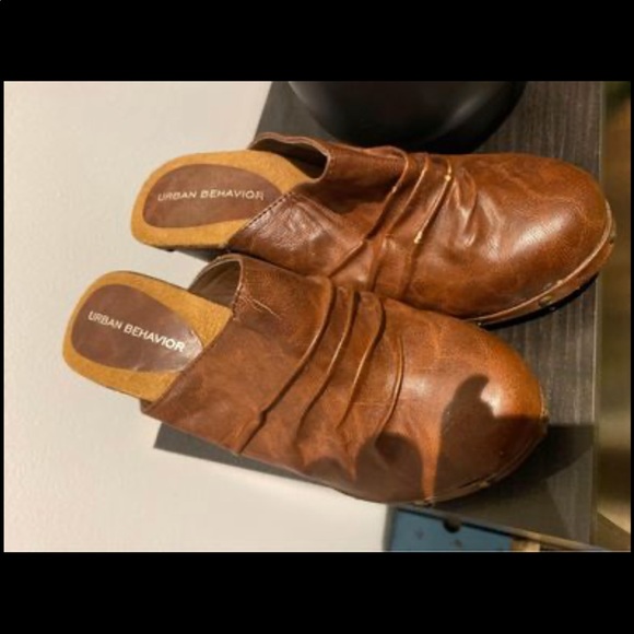 🌟NWOT Wooden Heels - Picture 3 of 8